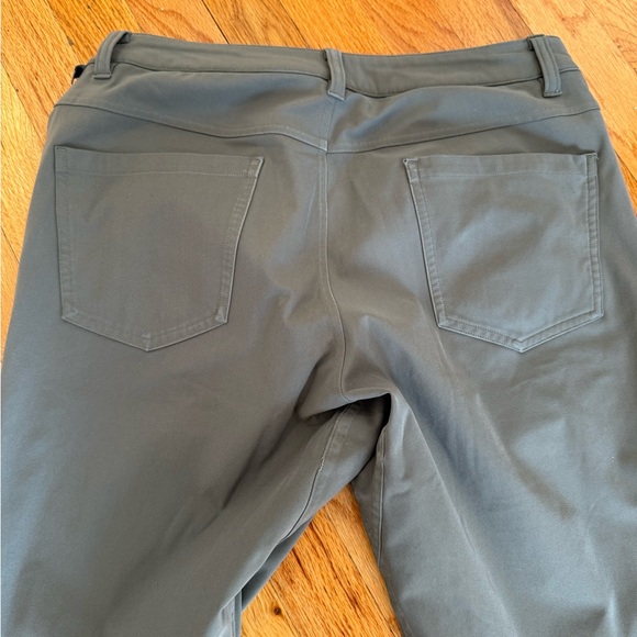 Lululemon Men's ABC Pants Slim Sage Green - Picture 4 of 4